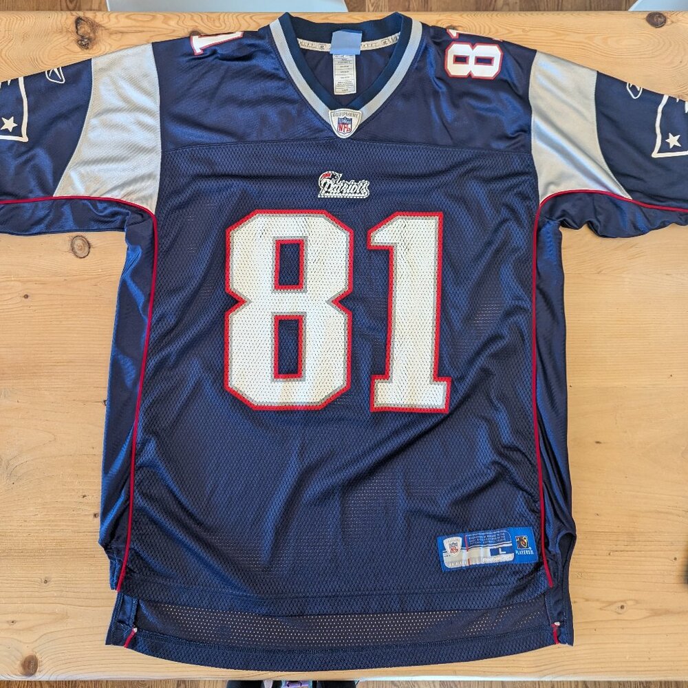 Reebok Randy Moss Replica Patriots NFL Jersey, size Large